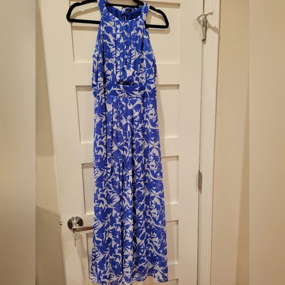 RN Studio Maxi Dress - Picture 8 of 11